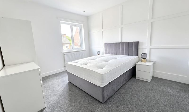 Room Thomas Street in Rotherham