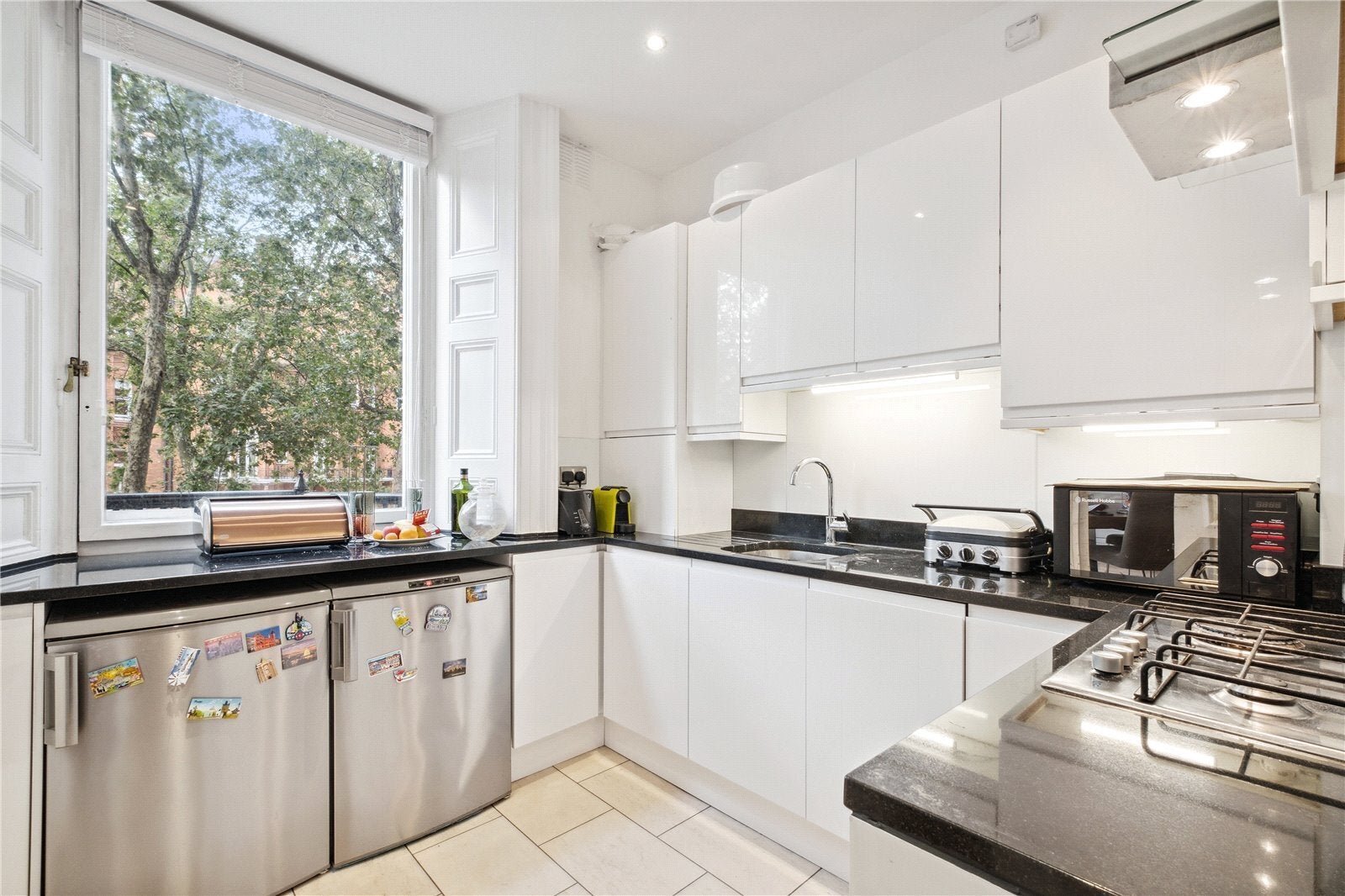 Flat Pont Street in Greater London