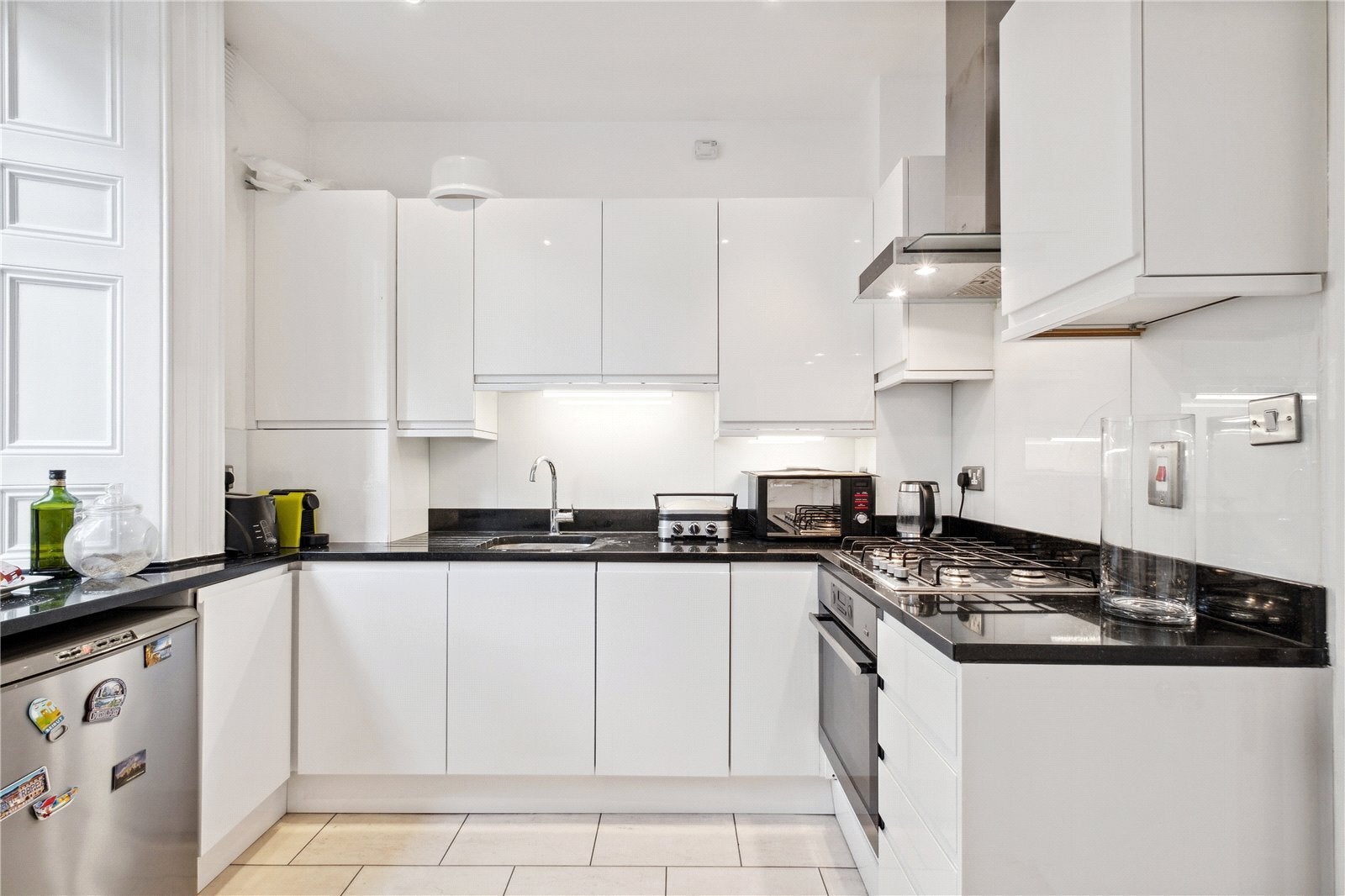 Flat Pont Street in Greater London