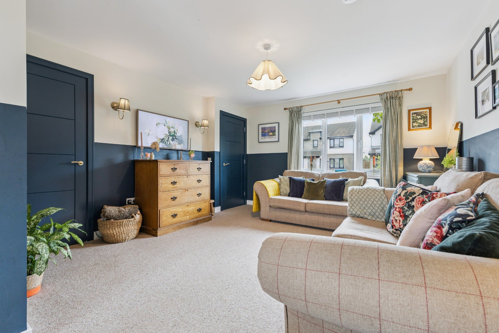 House Foyers Way in Crieff