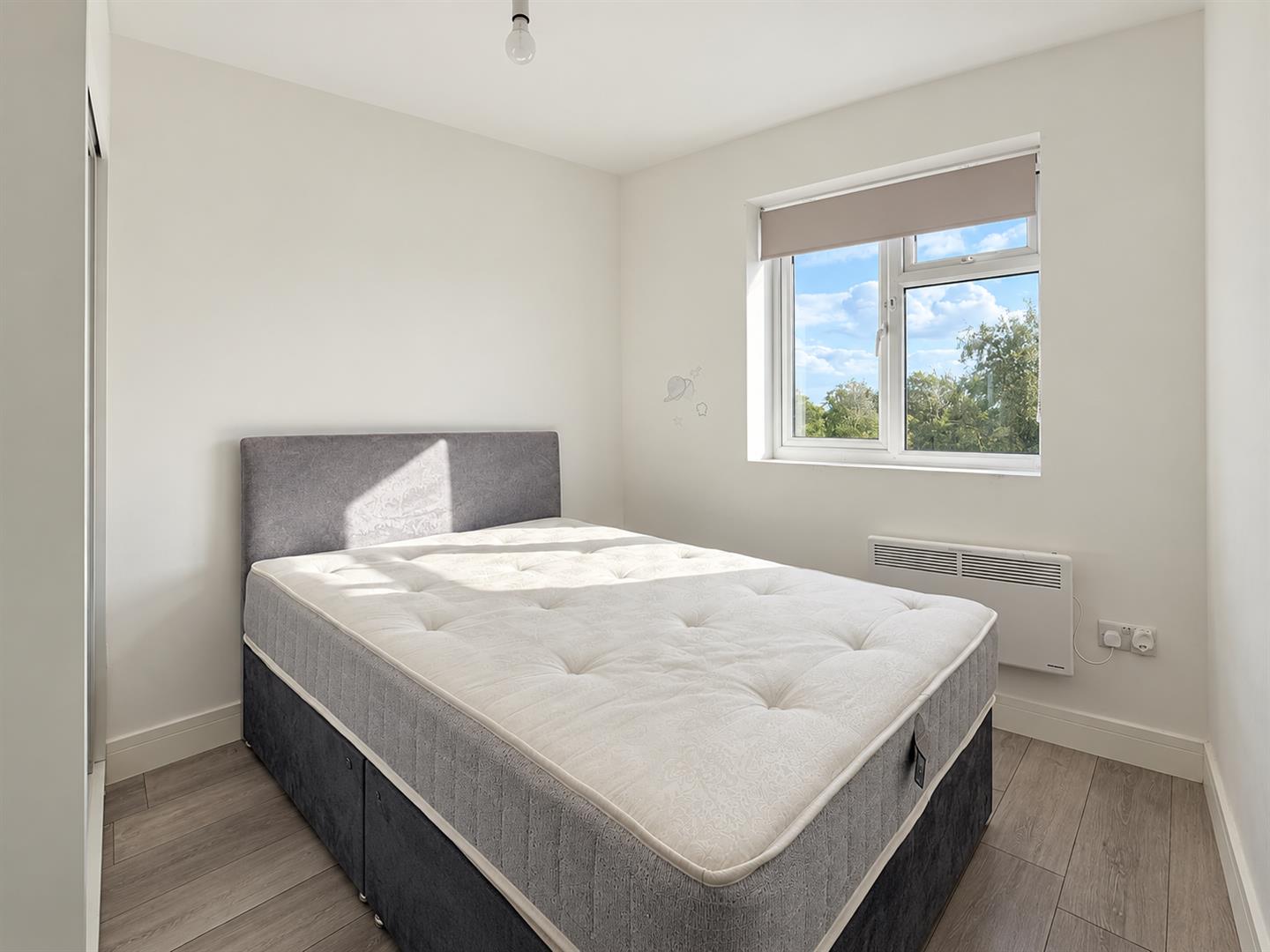 Flat Northway Crescent in Greater London
