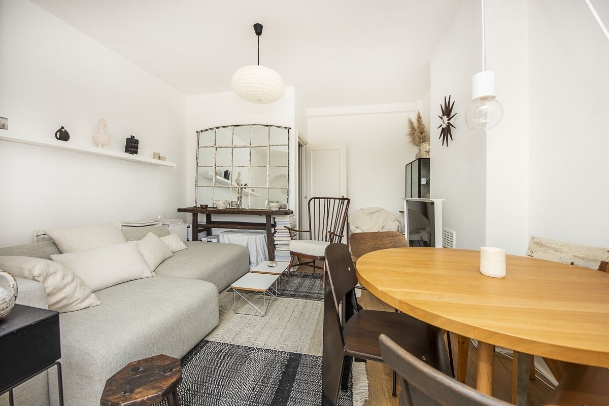 Flat Upper Richmond Road West in Greater London