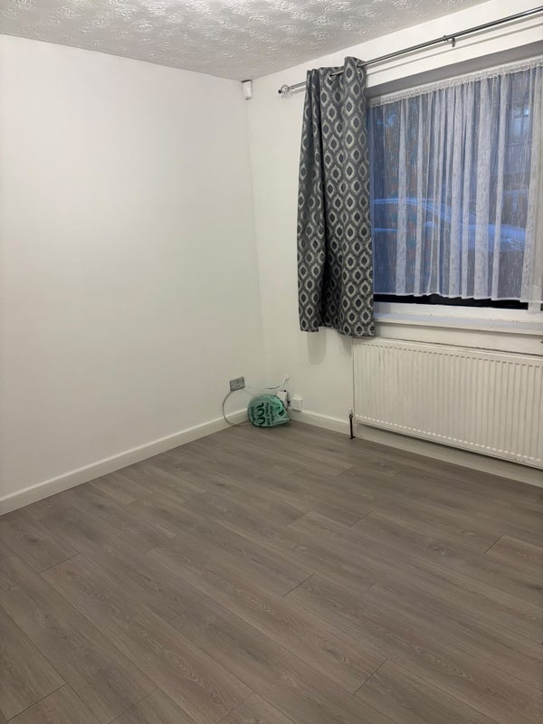 Room Gordon Road in Bristol