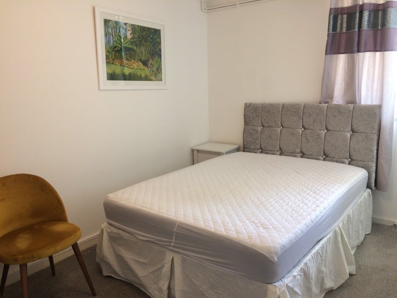 Room Puckleside in Basildon