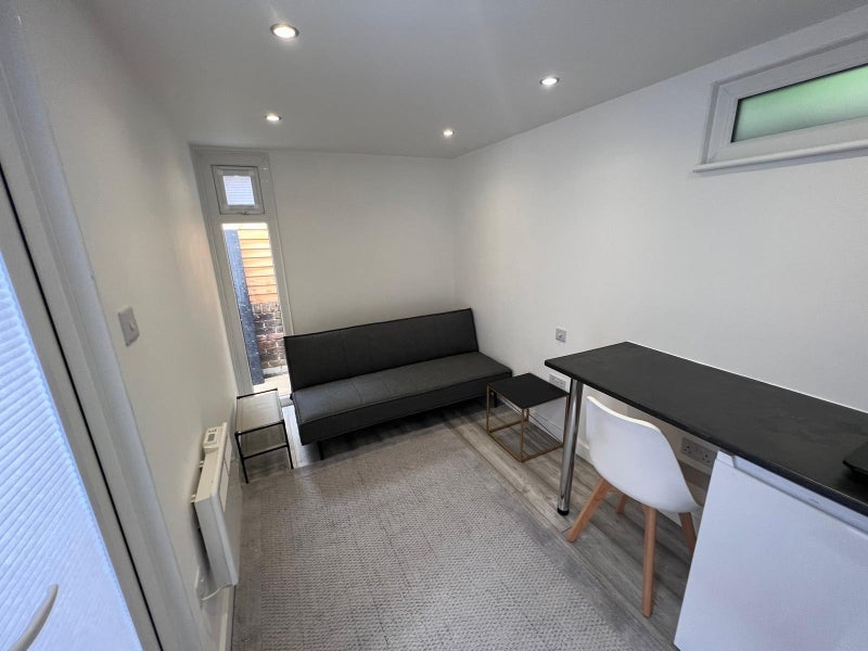 Room Puckleside in Basildon