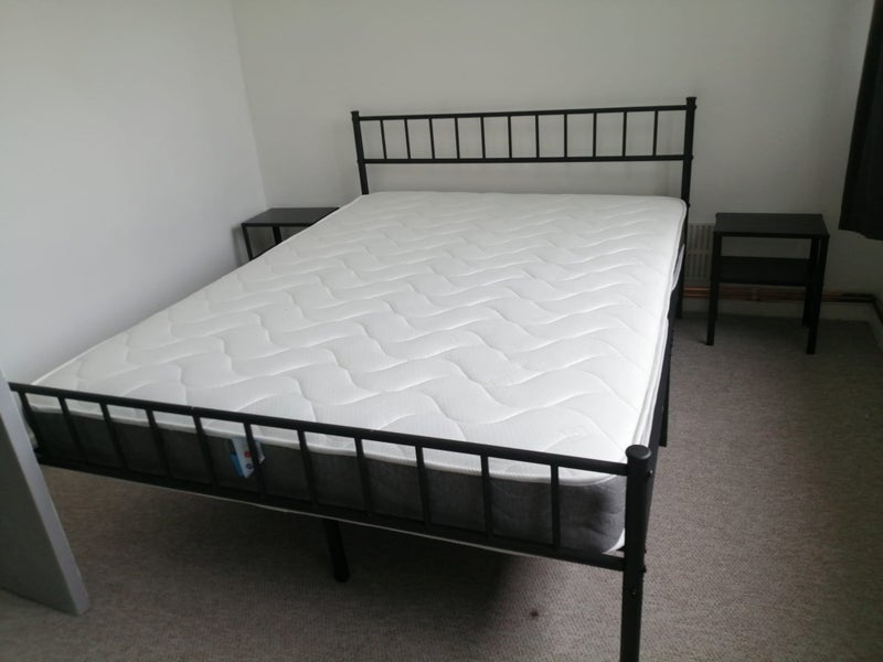 Flat Tennal Road in Birmingham