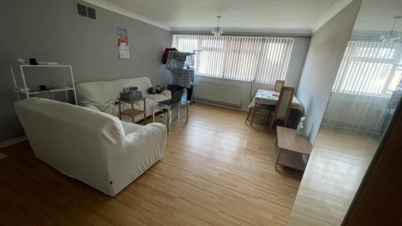 Flat Tennal Road in Birmingham