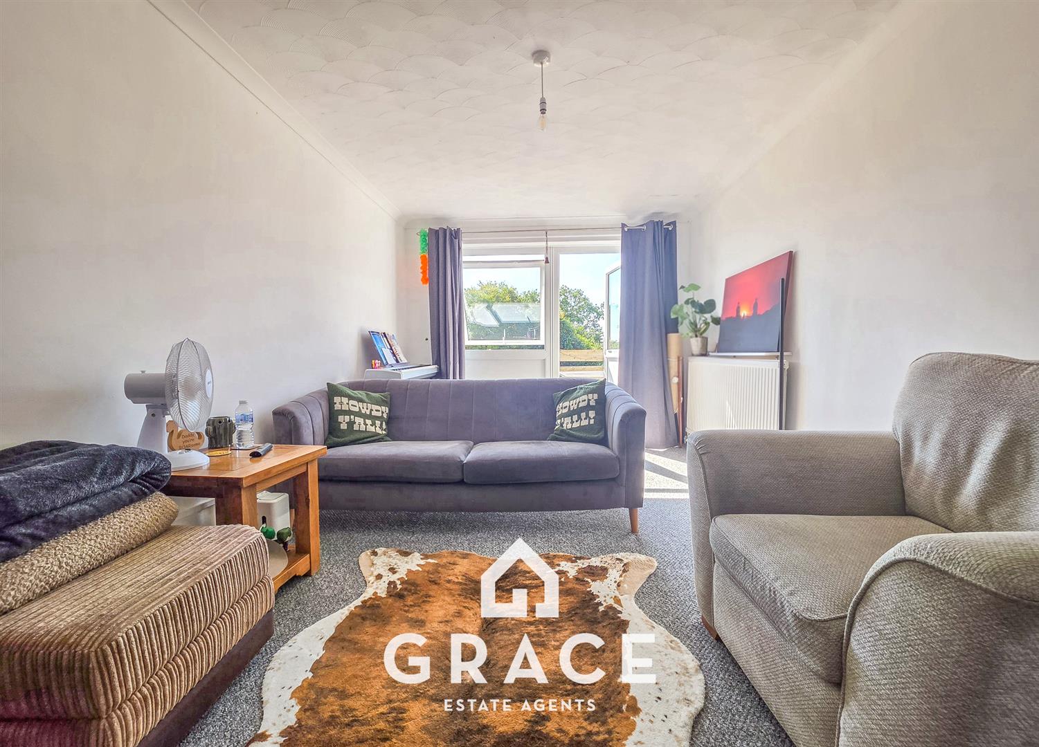 Flat Fairlight Close in Ipswich