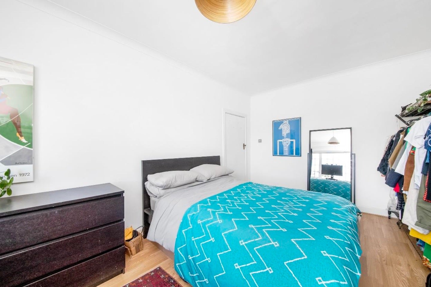 Flat Crown Dale in Greater London