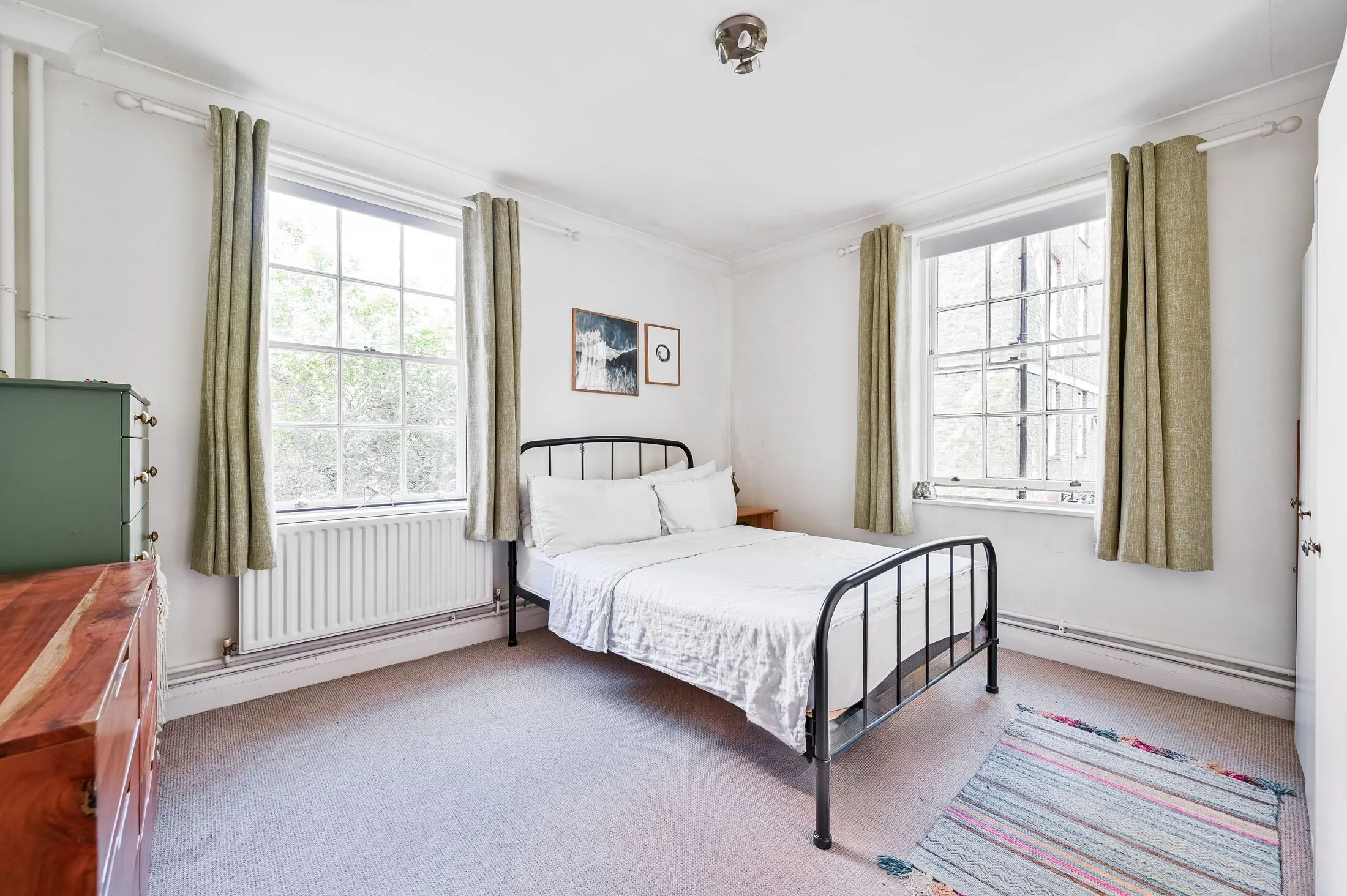 Flat Blackheath Hill in Greater London