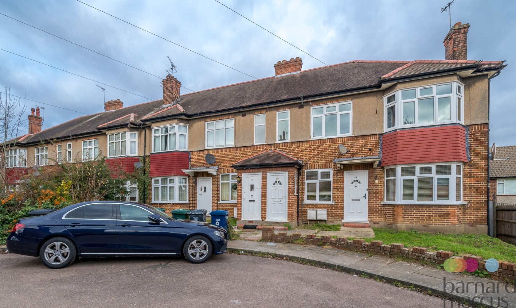 Flat Porch Way in Greater London