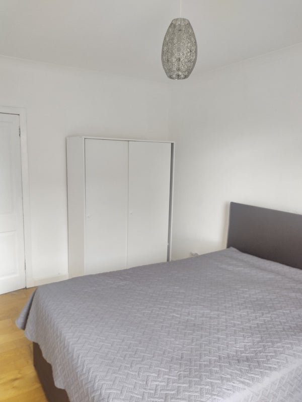 Room Carnock Road in Glasgow