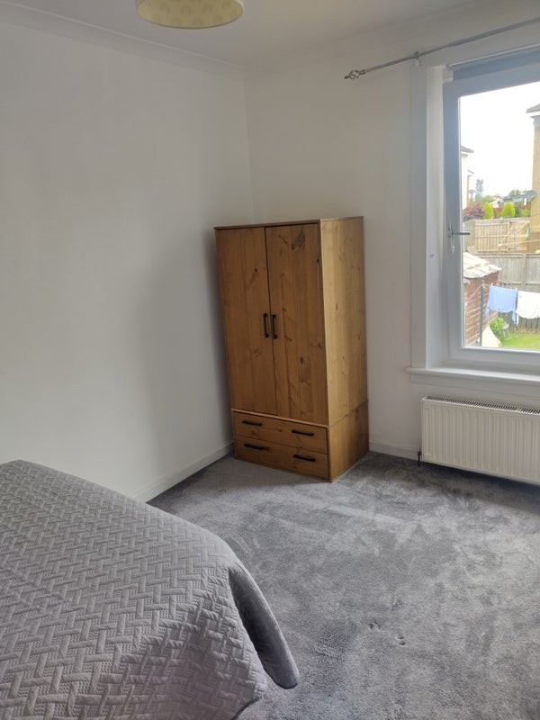 Room Carnock Road in Glasgow