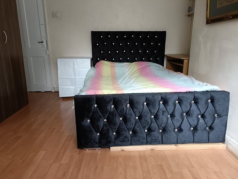 Room Pott Street in Greater London