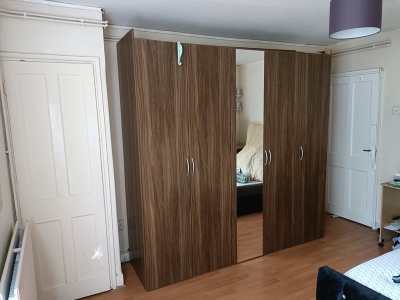 Room Pott Street in Greater London