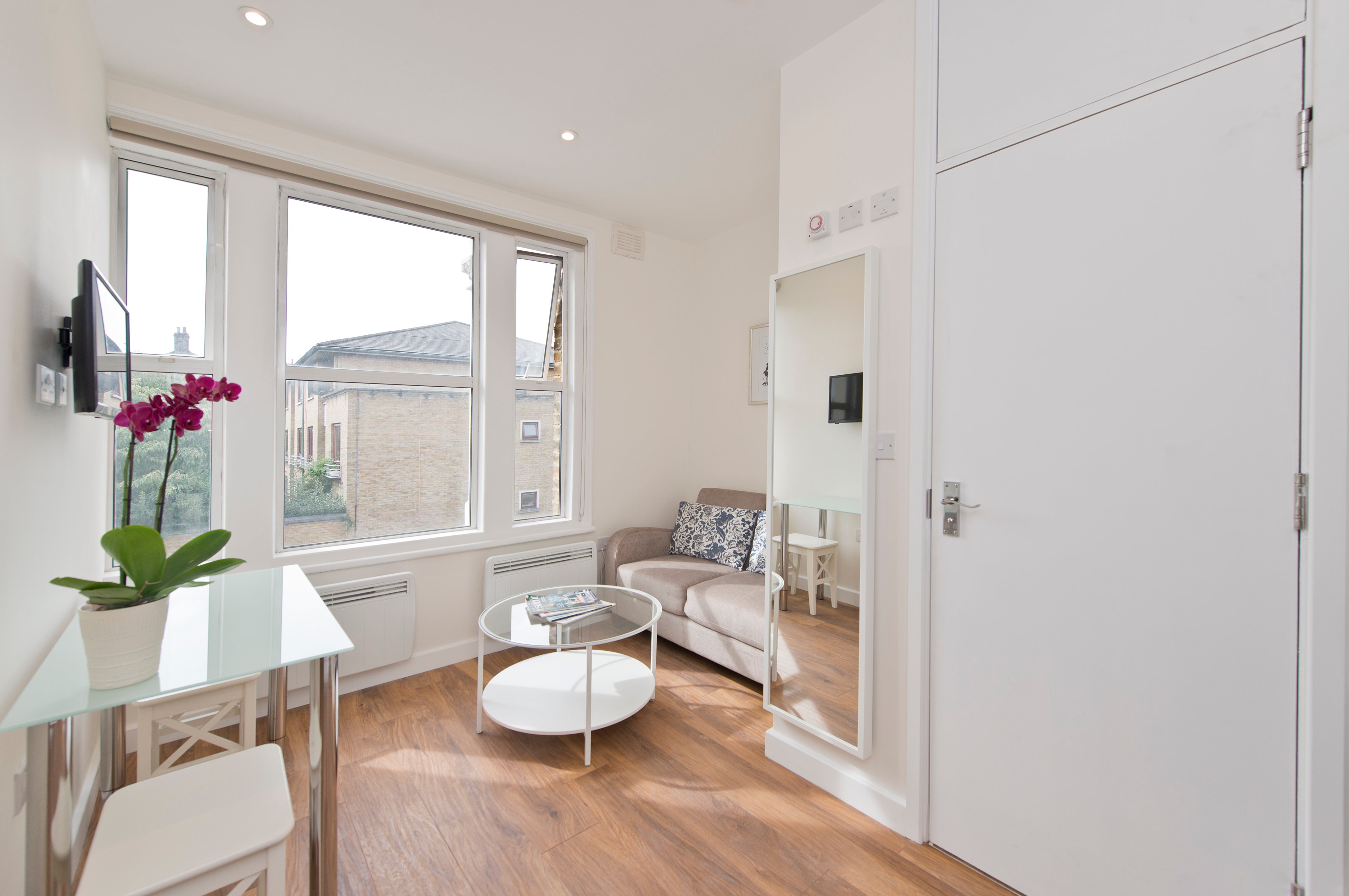 Flat Bloemfontein Avenue in Greater London
