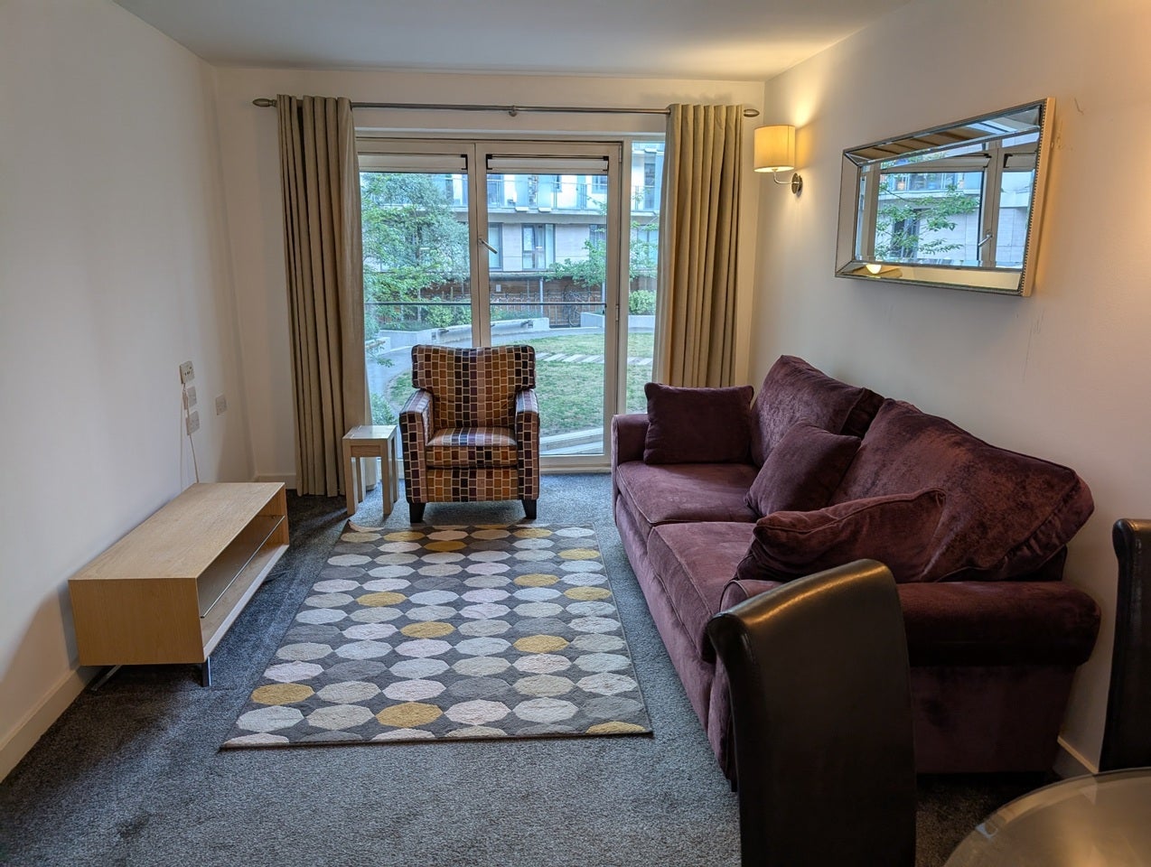 Flat Empire Way in Greater London