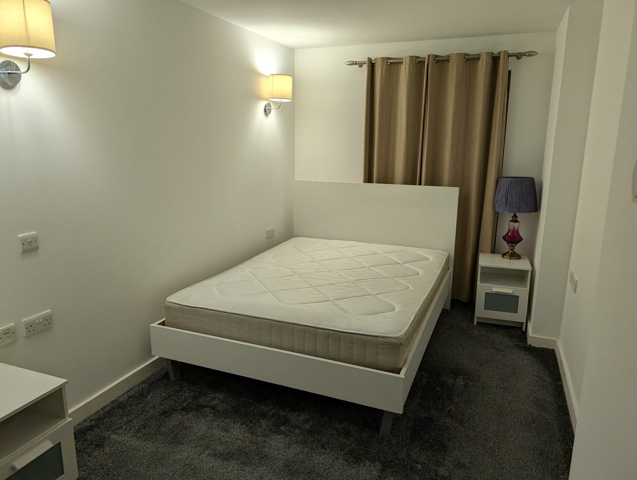 Flat Empire Way in Greater London