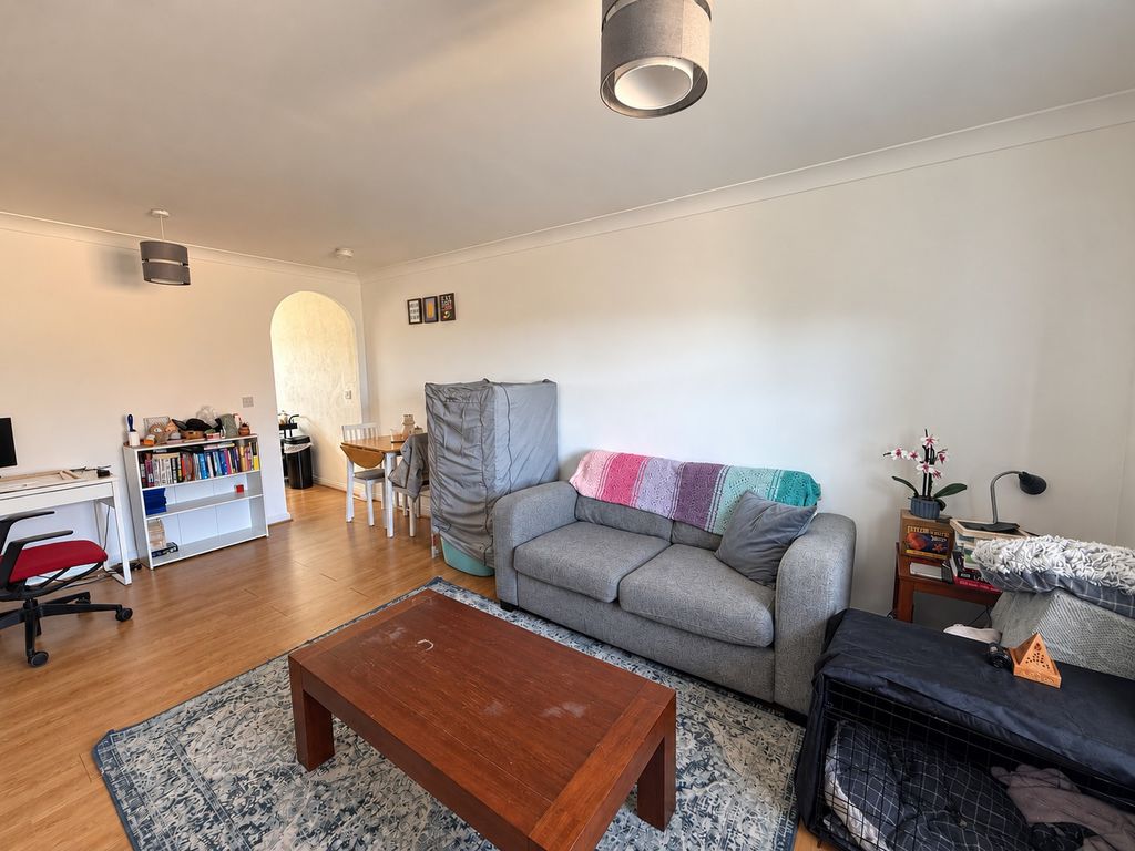 Flat Fenwick Close in Washington