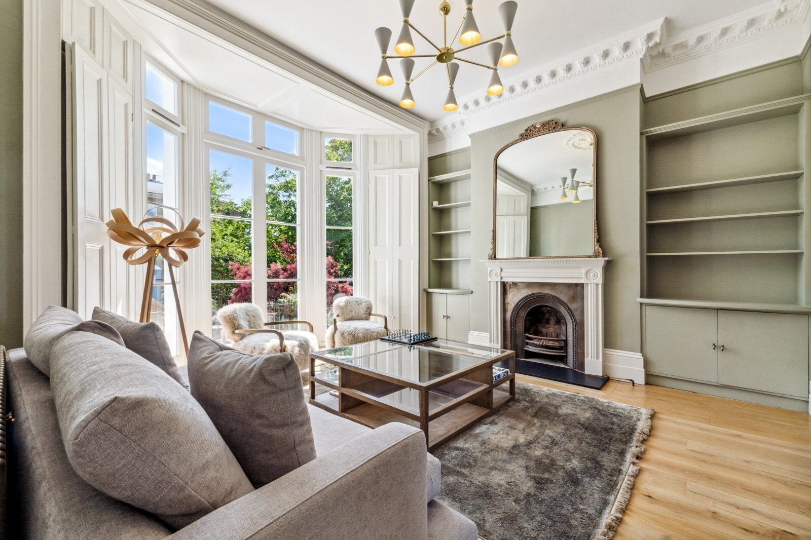 House Lonsdale Road in Greater London