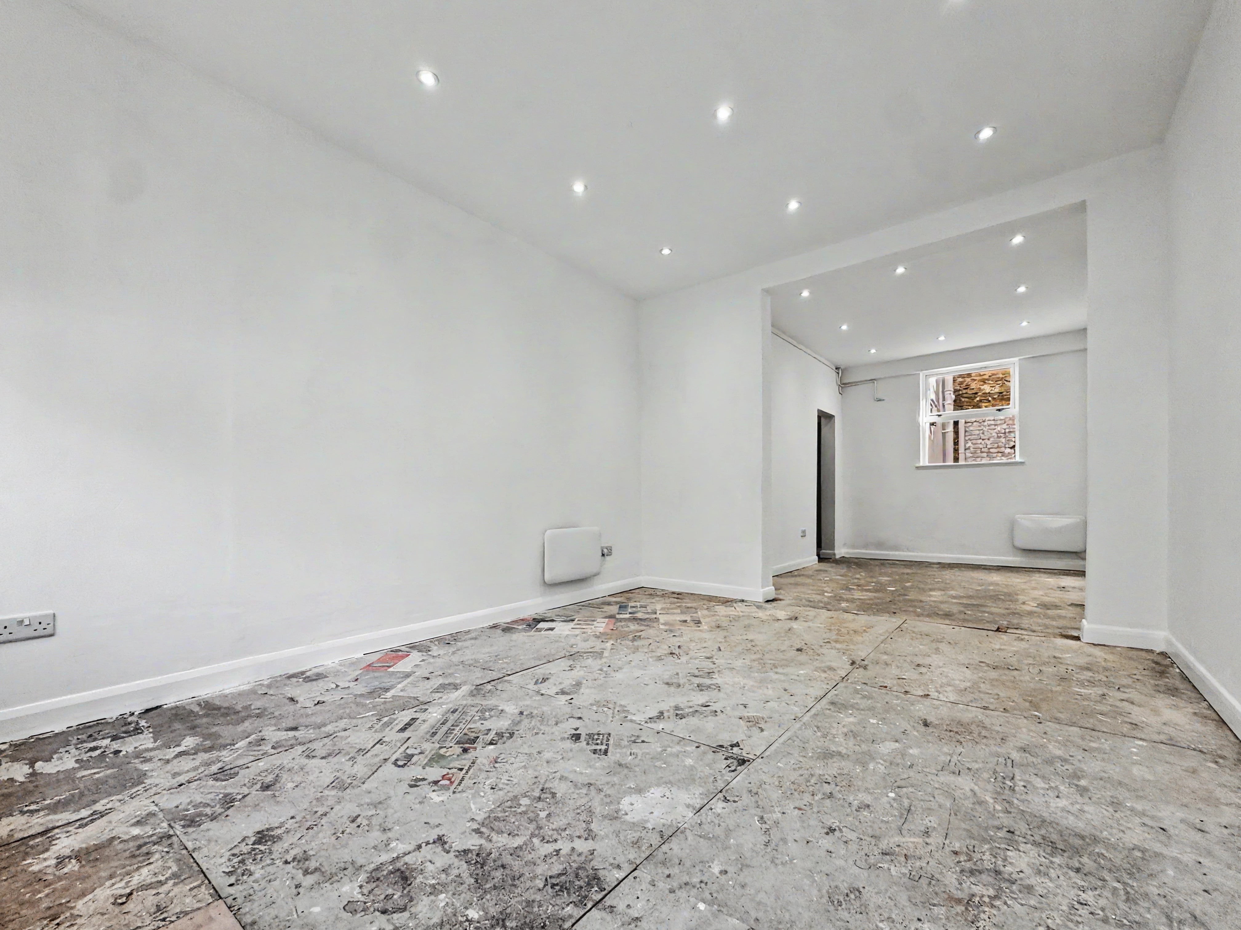 Flat Midland Road in Bristol