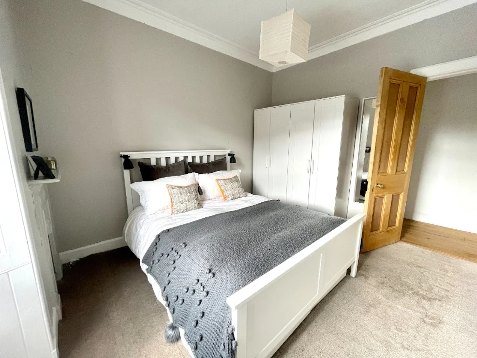Flat Watson Crescent in City of Edinburgh