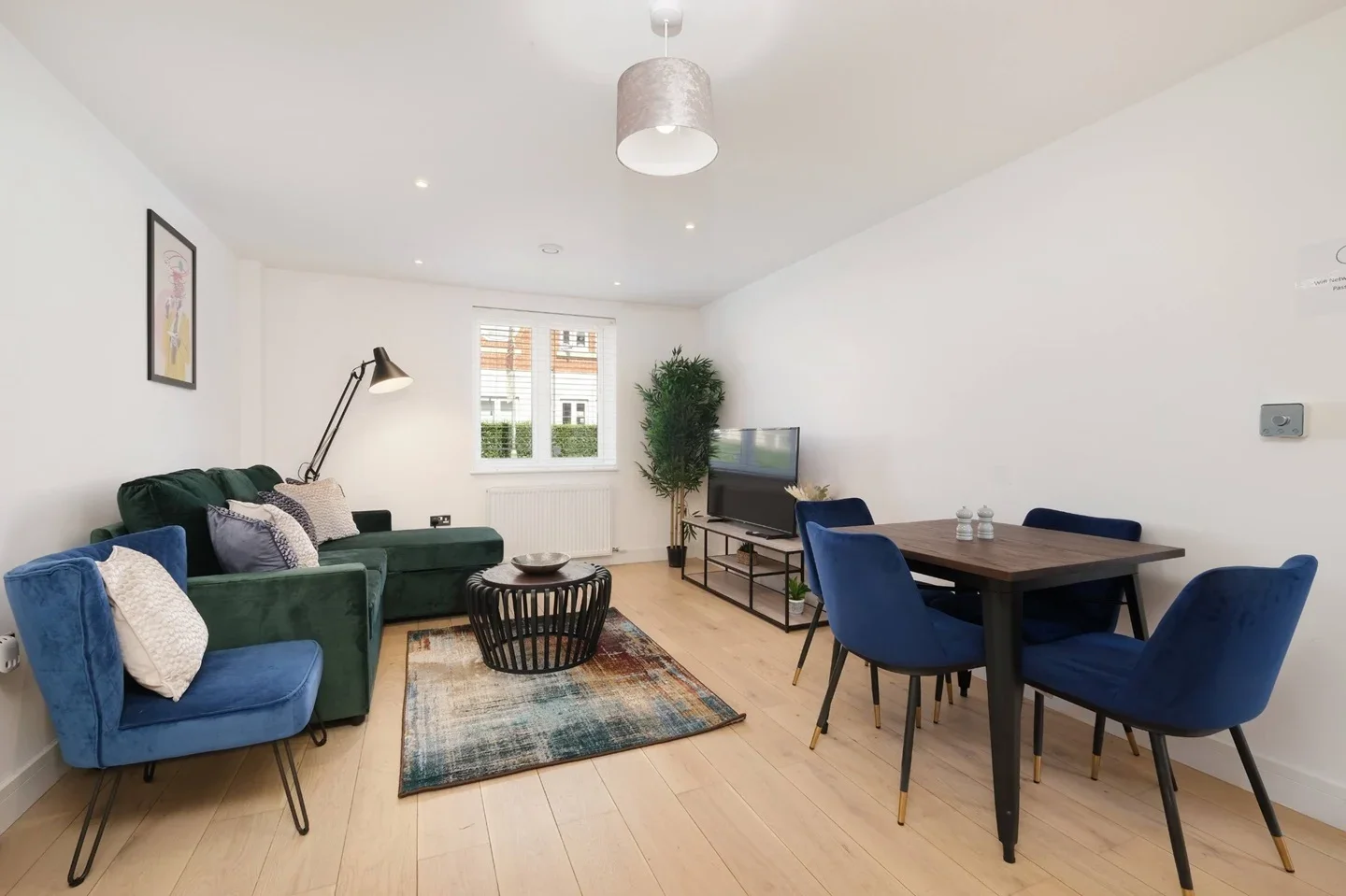 Flat Rusham Road in Borough of Runnymede
