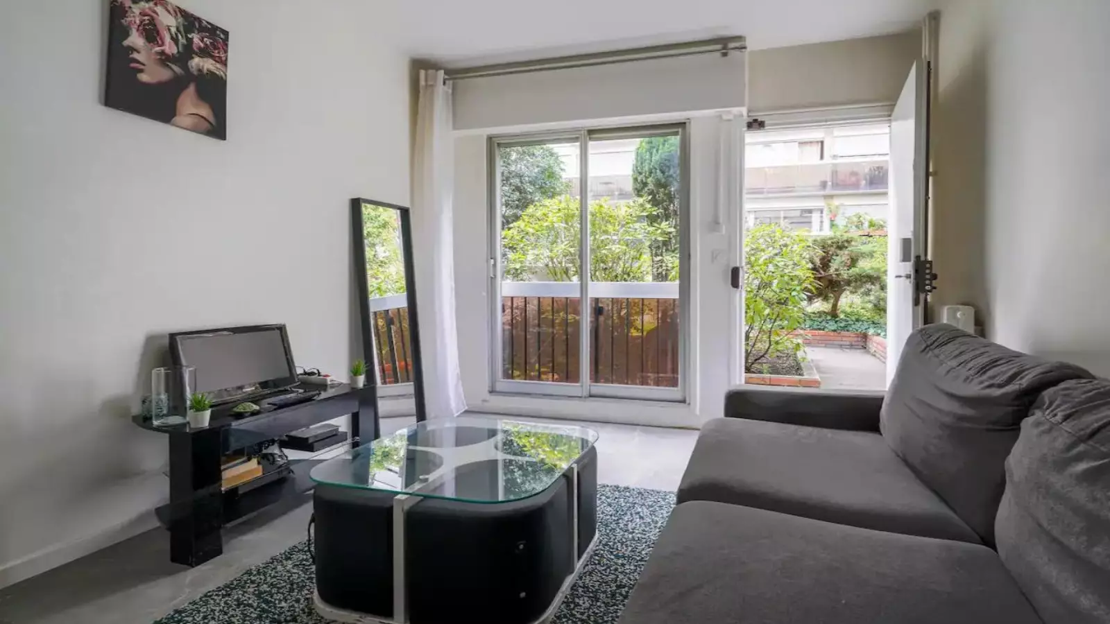 Flat Rue Boileau in Paris