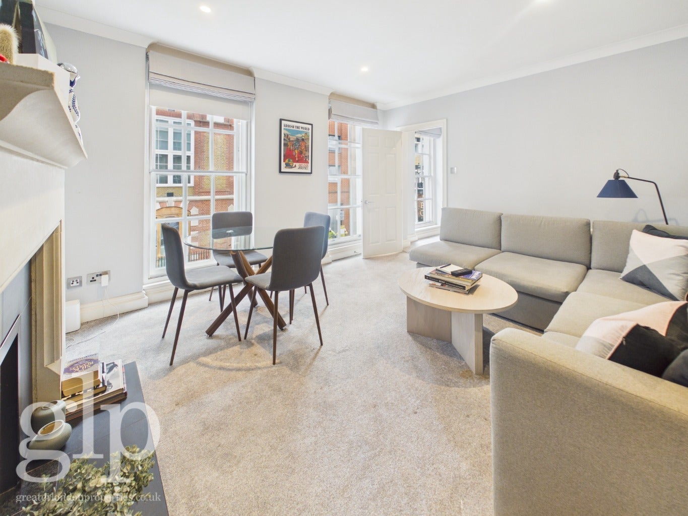 Flat Picton Place in City of Westminster