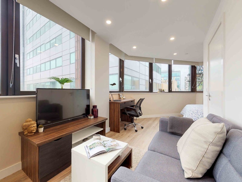 Flat Furnival Gate in Sheffield