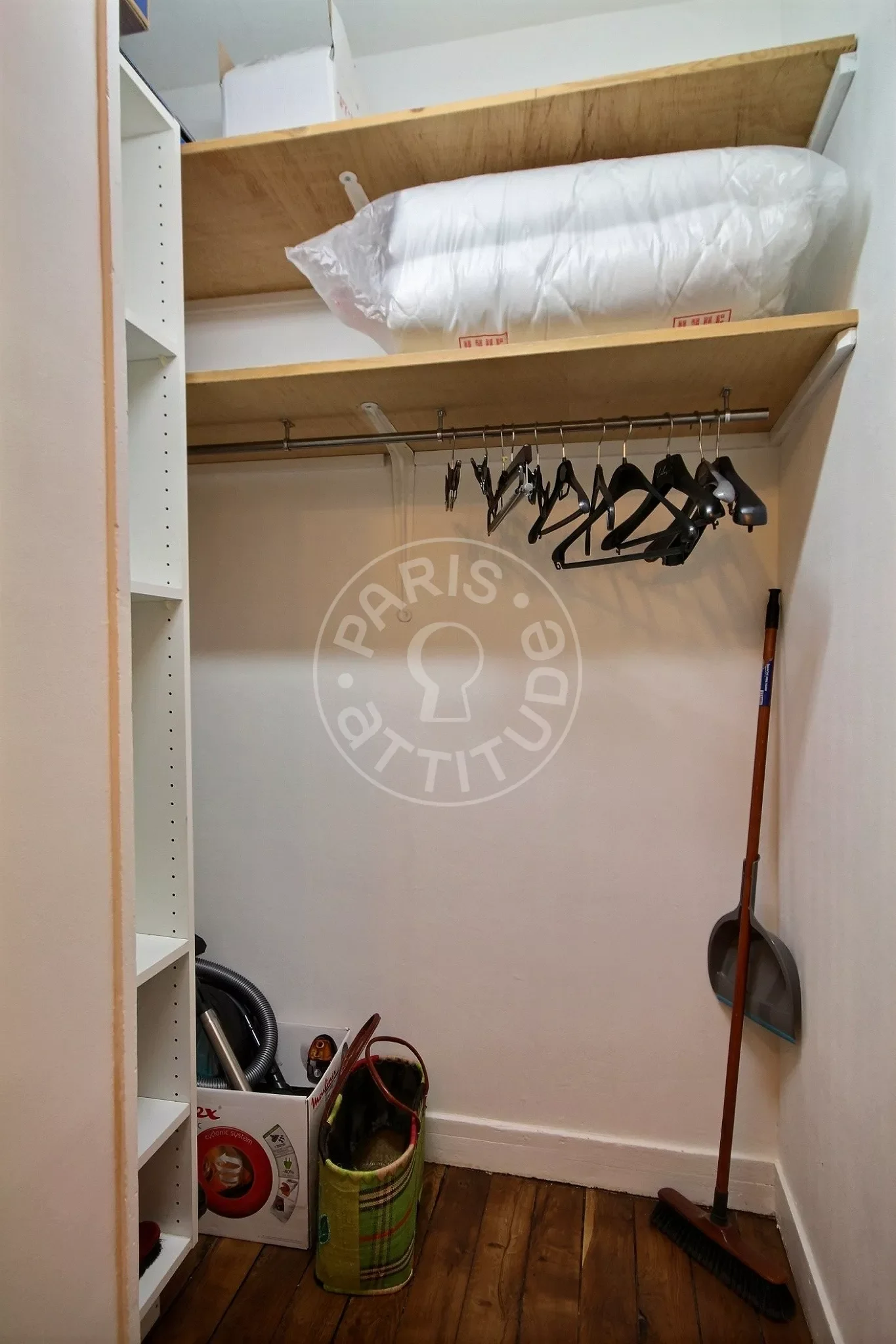 Appartement Rue Jeanne Hachette à Paris