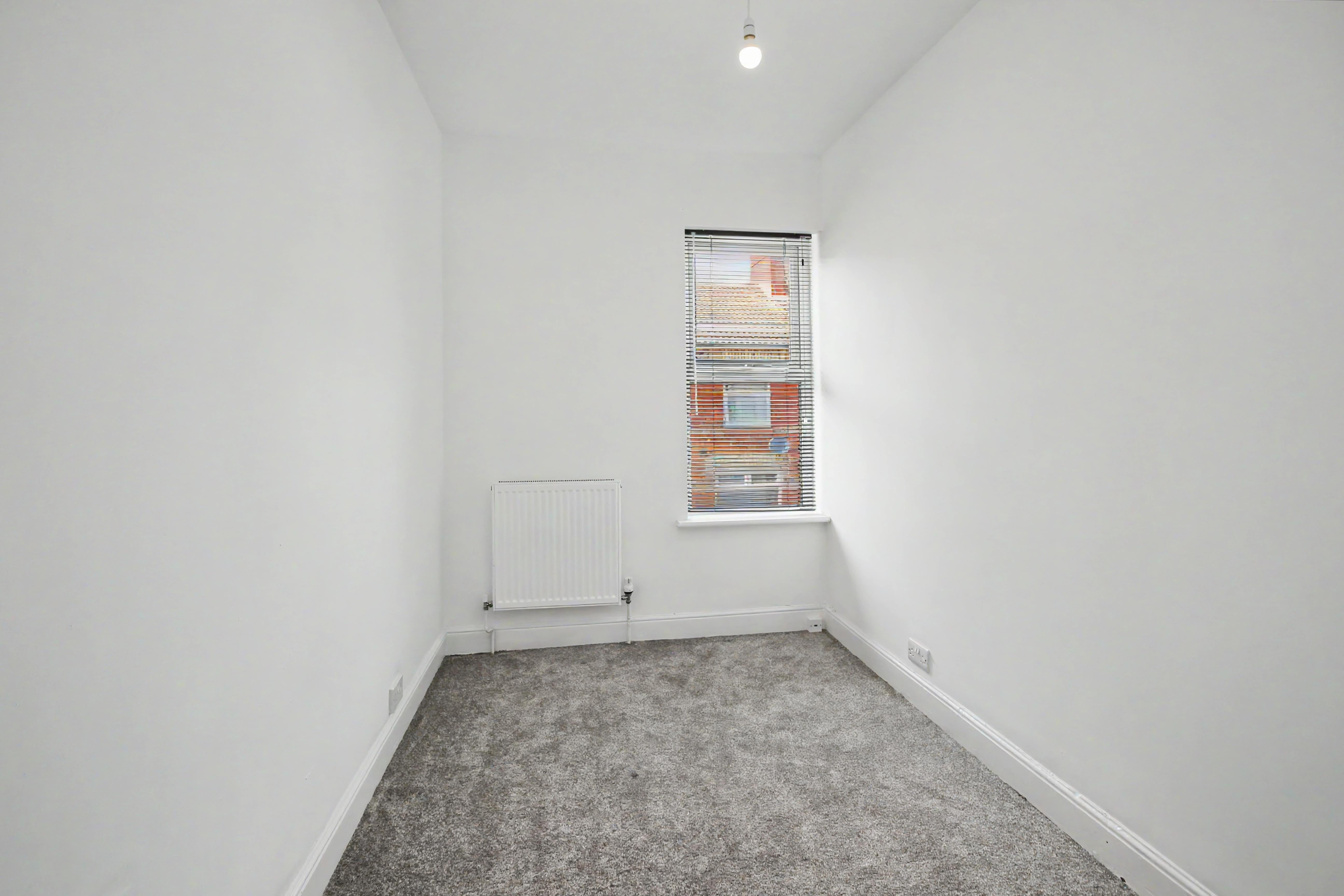 Room Crown Street in Kettering