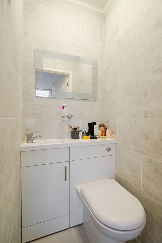 Room Mirror Path in Greater London
