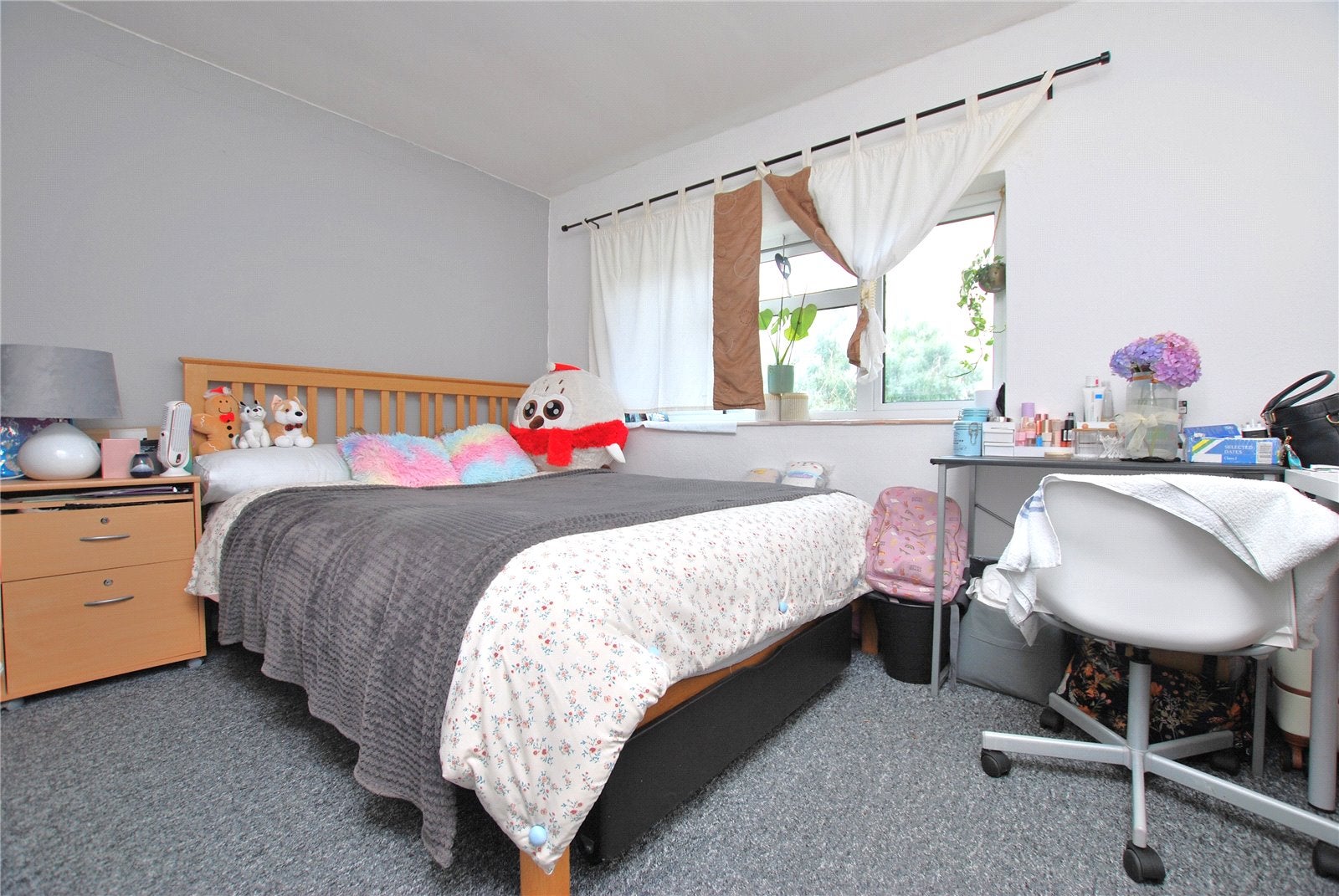 House Broomfield in Guildford