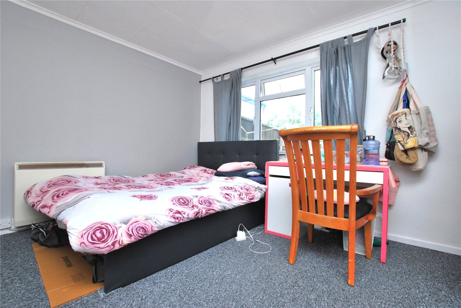 House Broomfield in Guildford