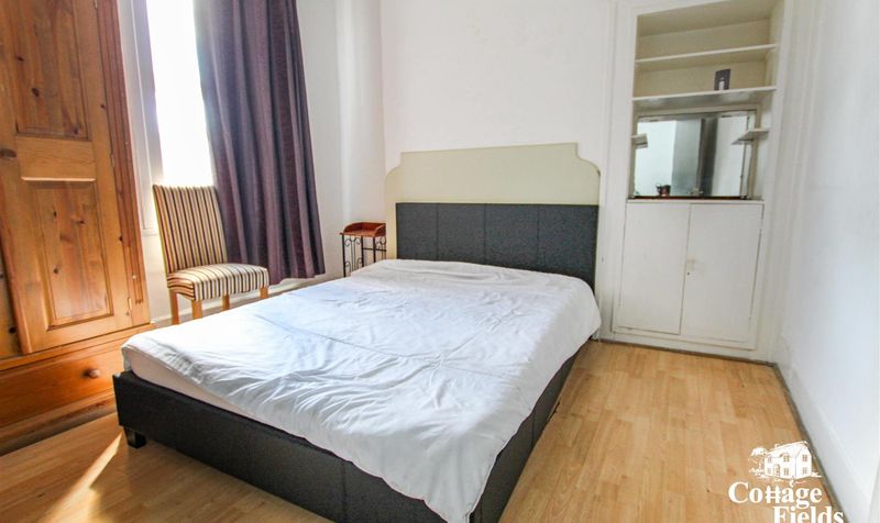 Flat West Green Road in Greater London