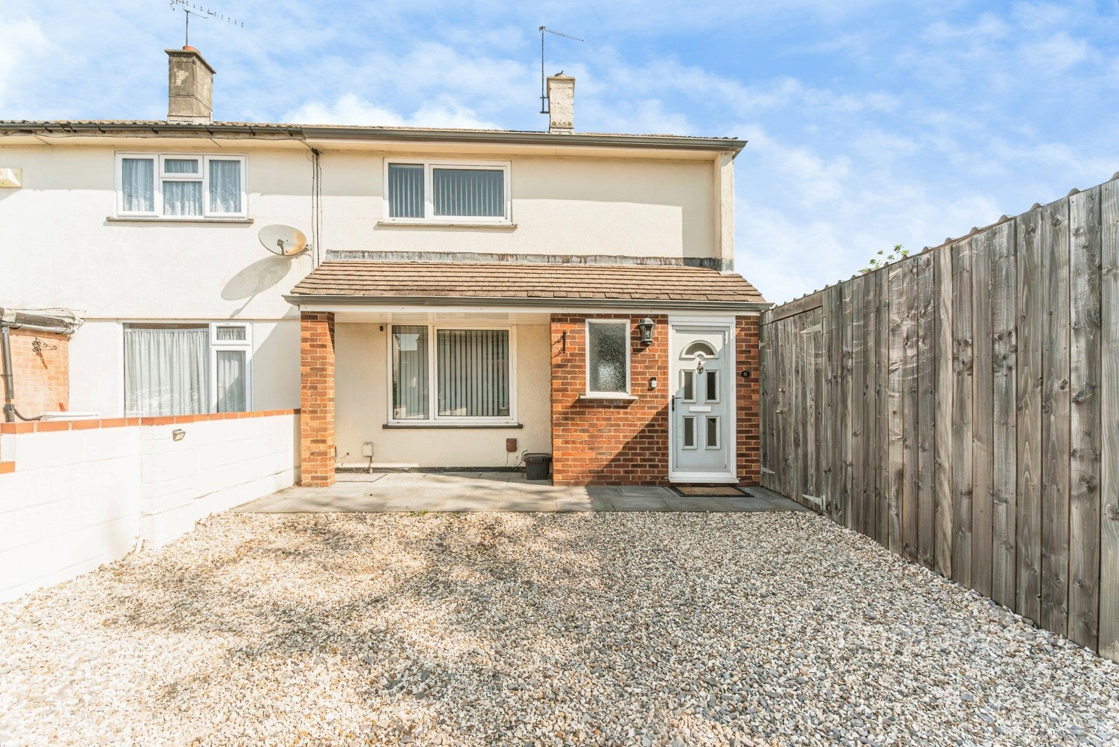 House Leighton Avenue in Swindon