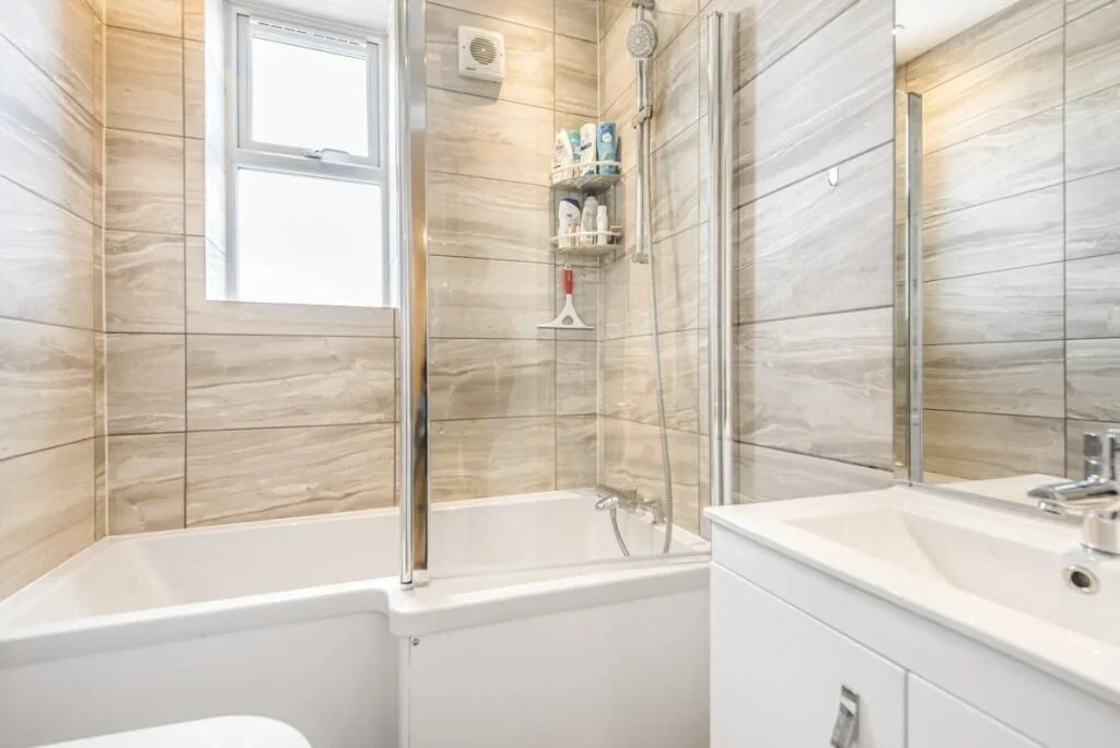 Flat Sydenham Road in Greater London