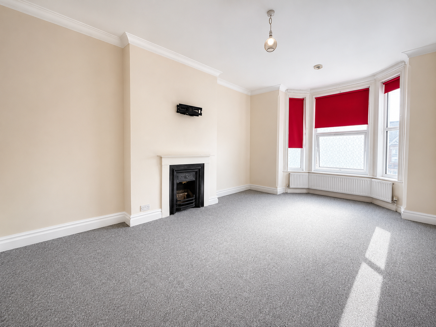 Flat Fletton Avenue in Peterborough