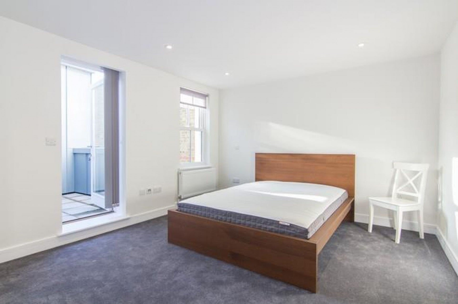 Flat Upper Richmond Road in Greater London