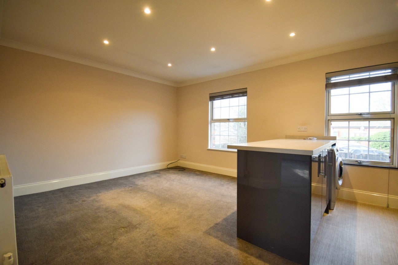 Flat Lower Gungate in Tamworth