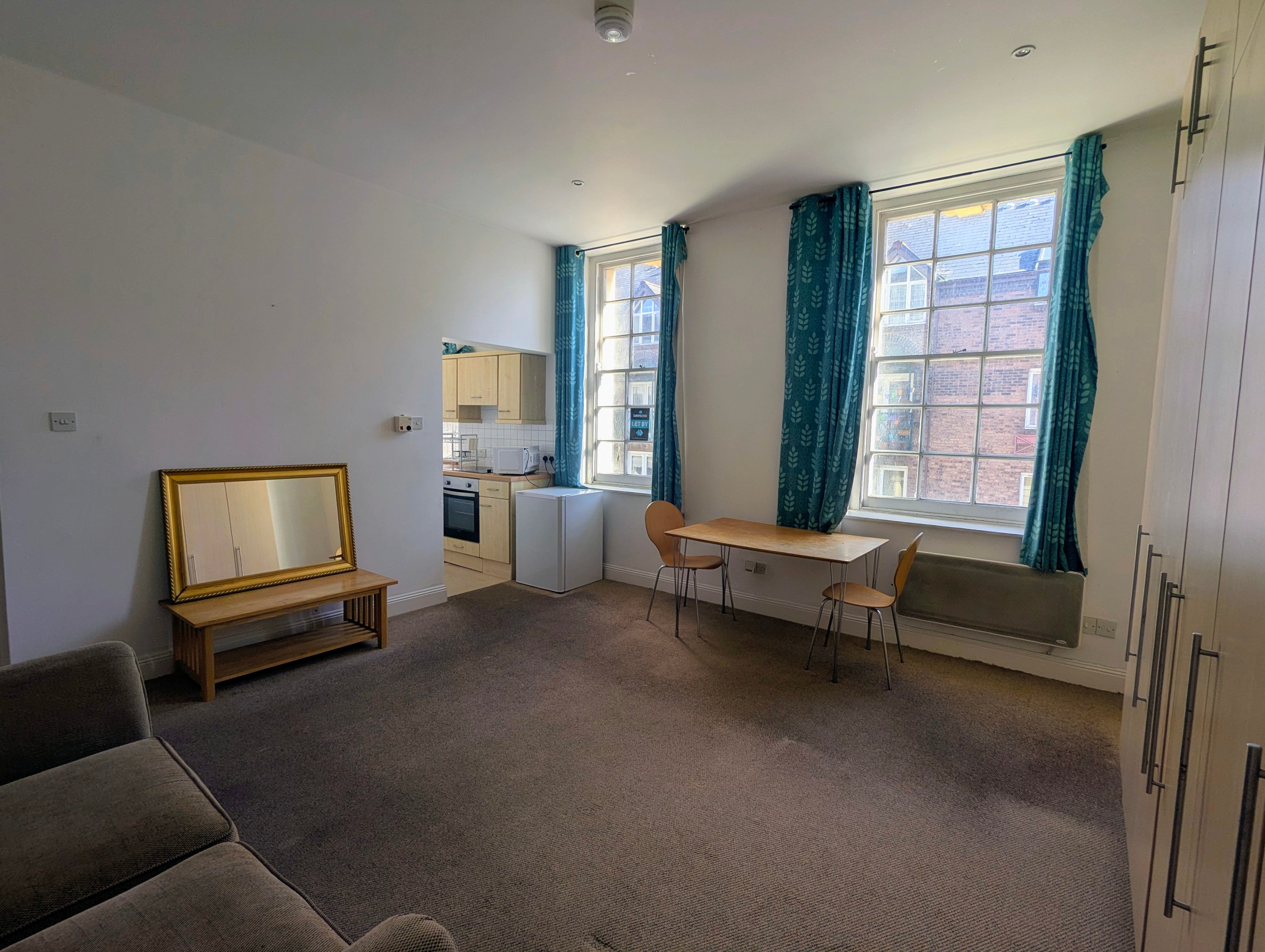 Flat Cambrian Place in Swansea
