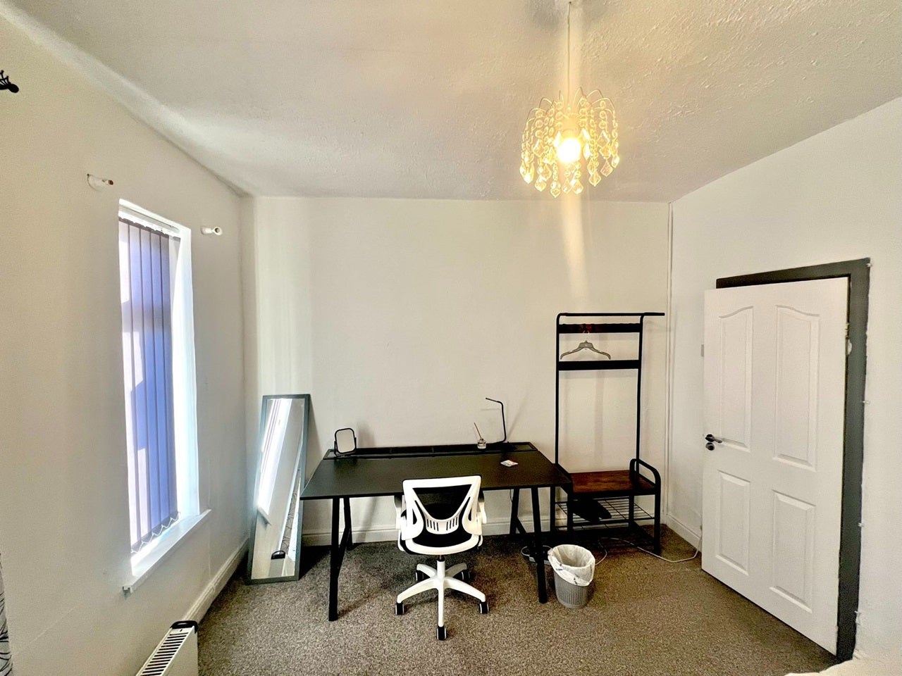 Room Horsham Street in Salford