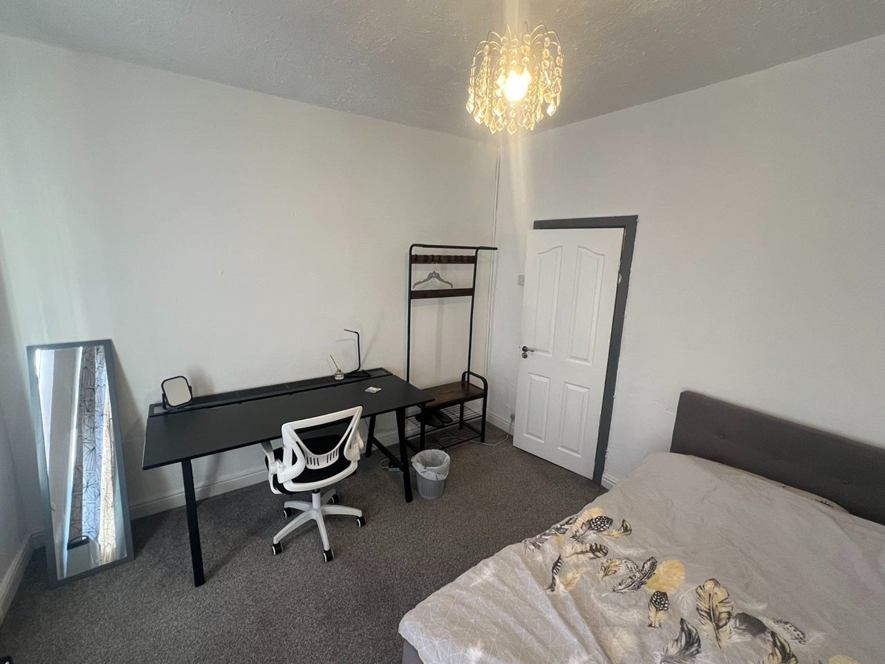 Room Horsham Street in Salford