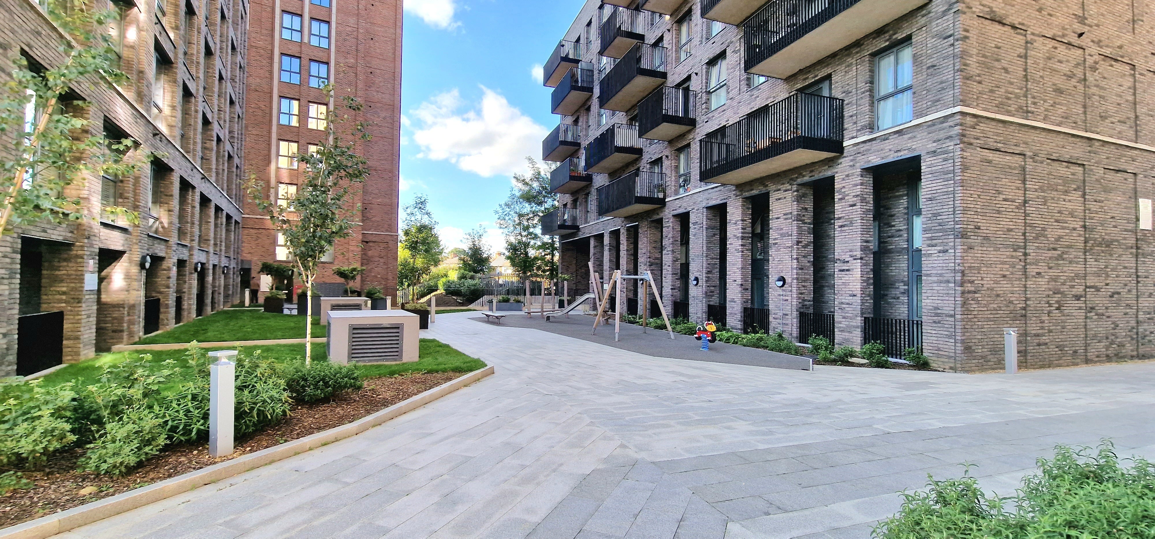 Flat St Albans Road in Watford