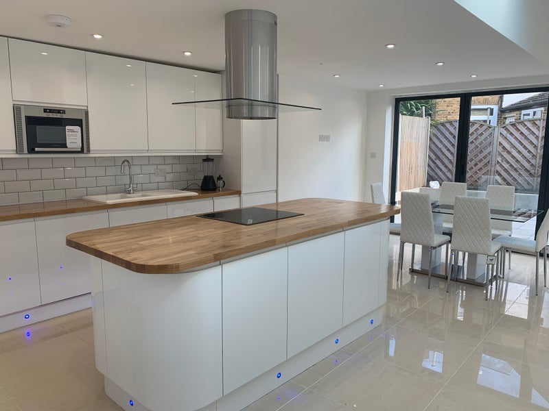 Room Friern Road in Greater London