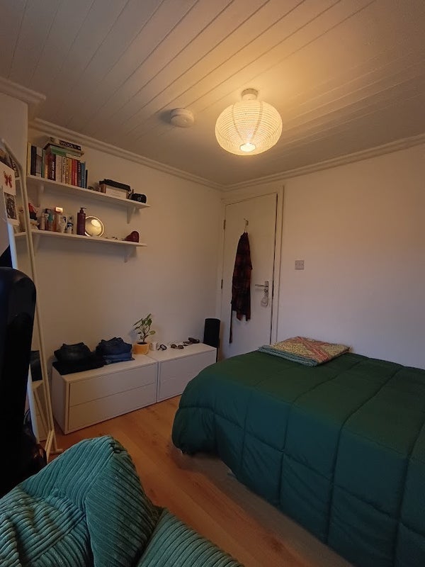 Room Umfreville Road in Greater London