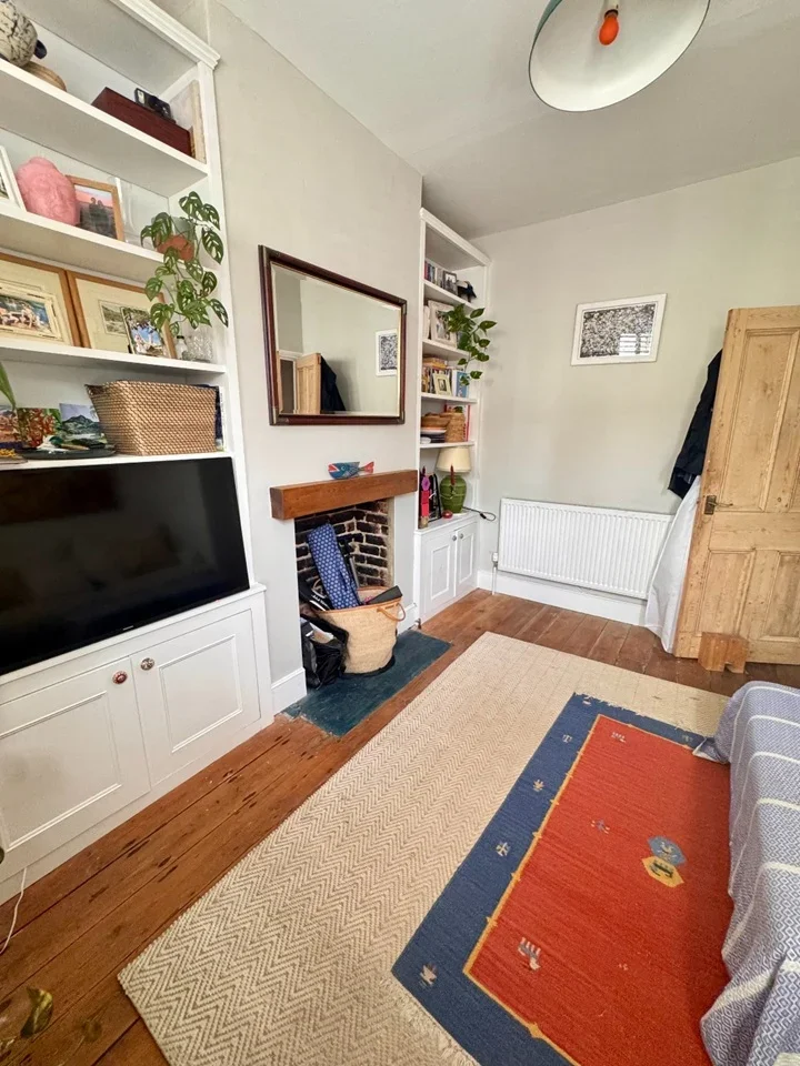 Flat Ulverscroft Road in Greater London