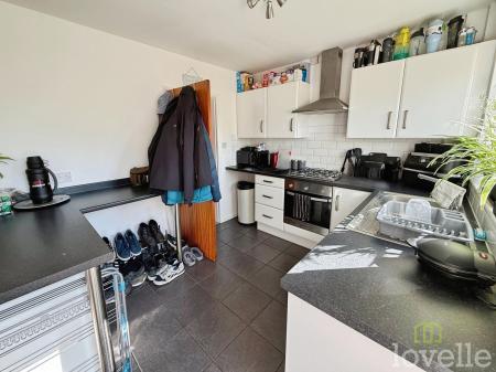 House Regents Park Close in North Kesteven