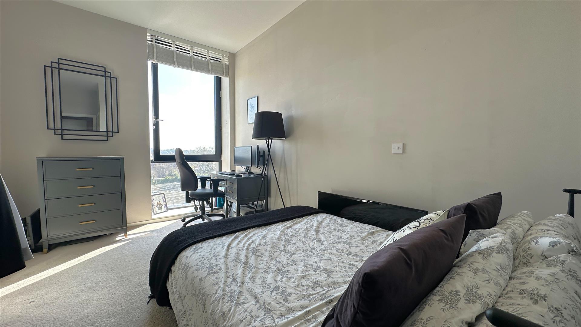 Flat Bournville Lane in Birmingham
